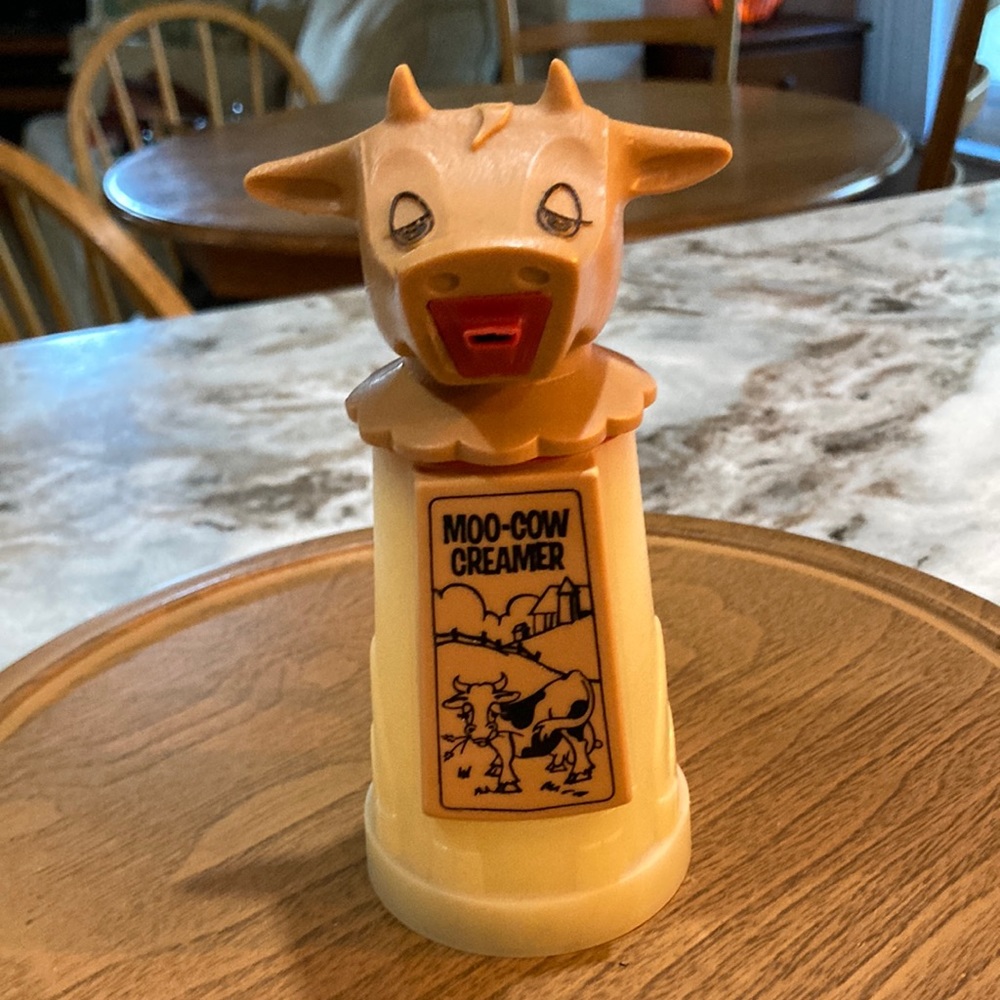 Vintage MOO-COW Creamer